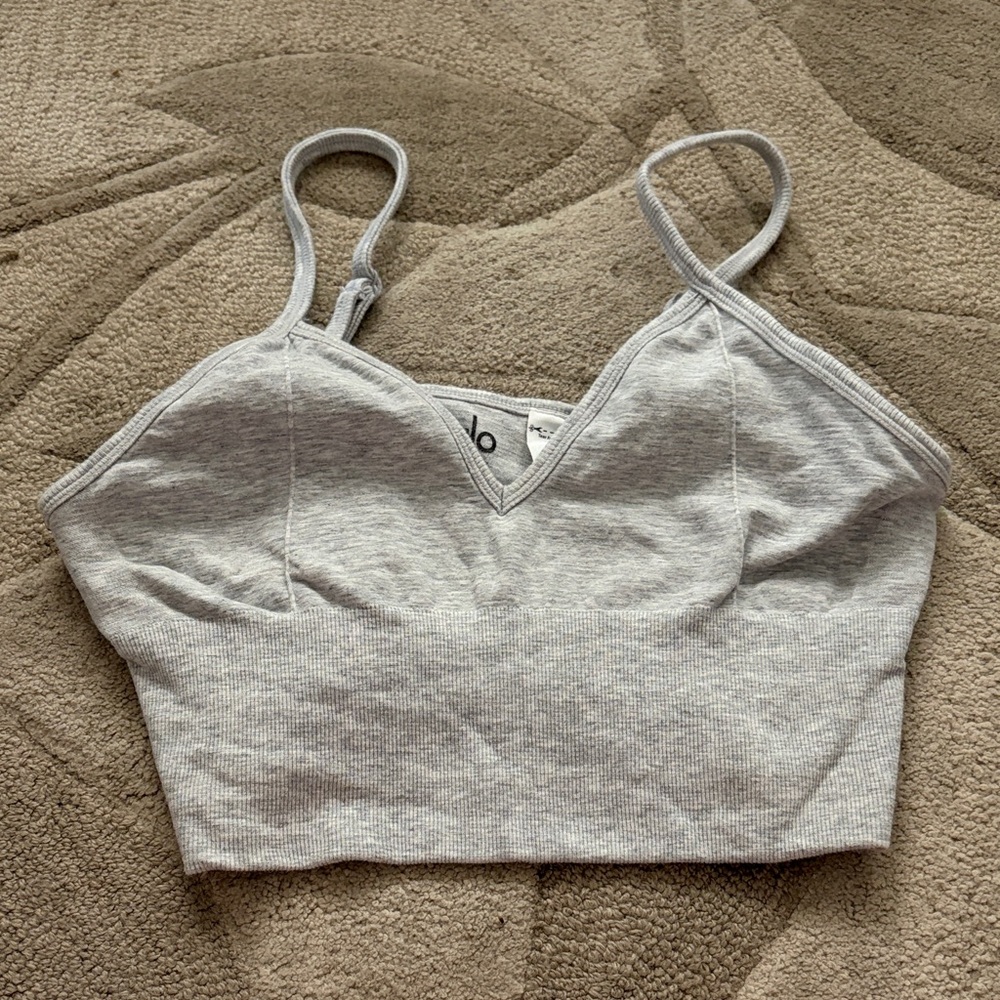 ALO Yoga Light Gray V-Neck Top